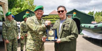 Pangdam XXI/Radin Inten Terima Bantuan Perahu Karet dan Tenda Serbaguna dari Komisi I DPR RI