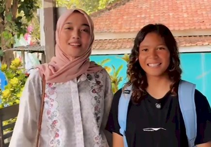 Sasa Chalim dan Wakil Gubernur Jihan Hadiri Ajang Internasional WSL Krui Pro 2025