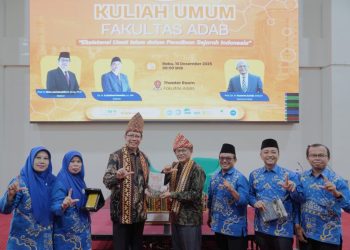 Fakultas Adab Gelar Kuliah Umum tentang Penulisan Sejarah Indonesia