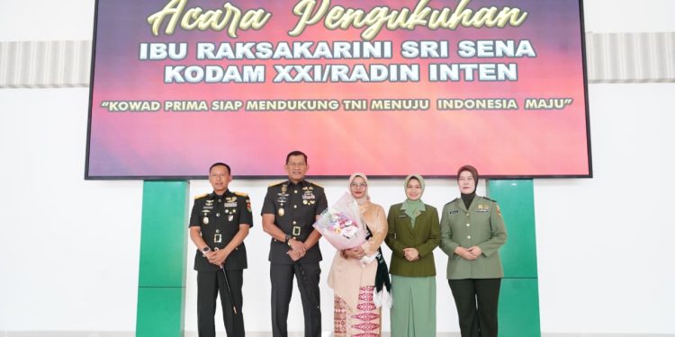 Pangdam Pimpin Pengukuhan Ibu Raksakarini Sri Sena Kodam XXI/Radin Inten Tahun 2025