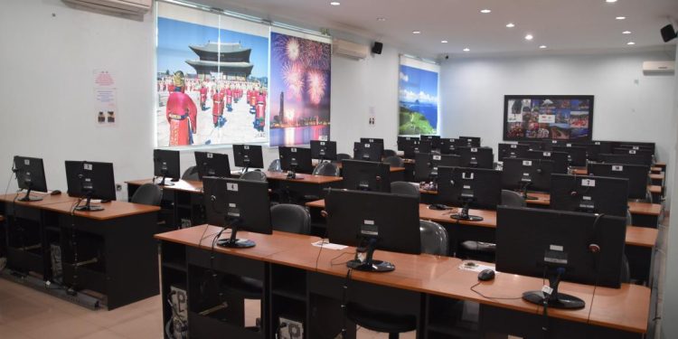 Prestasi Global! Hibah Korea Selatan Antar Lab IAC IIB Darmajaya ke Jajaran Terbaik Dunia