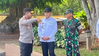 Kasdam XXI/Radin Inten Hadiri Penyerahan Bantuan Kemanusiaan di Provinsi Sumatera Barat