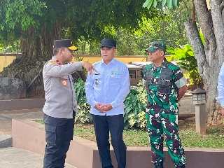 Kasdam XXI/Radin Inten Hadiri Penyerahan Bantuan Kemanusiaan di Provinsi Sumatera Barat