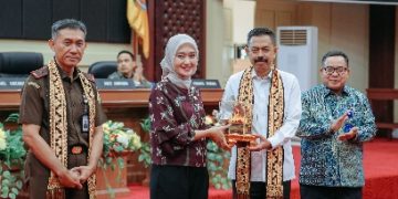 Pemprov Lampung bersama Kejaksaan Tinggi Tandatangani Nota Kesepahaman tentang Pidana Kerja Sosial dan Penyelesaian Perkara Berdasarkan Keadilan Restoratif