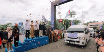 Wamen Transmigrasi Viva Yoga Mauladi Lepas 45 KK Peserta Program Transmigrasi, 10 KK Berasal dari Lampung