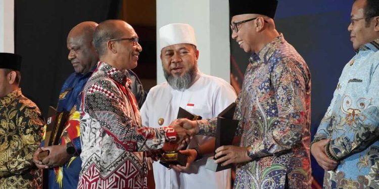 Metode Penilaian Relatif Ketat, Lampung Raih 2 Penghargaan Kemendagri dan Kementerian PU