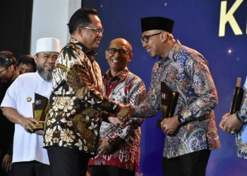 Pemprov Lampung Raih Dua Penghargaan Nasional, Terbaik dalam Penanggulangan Kemiskinan dan Kolaborasi Pengelolaan SDA