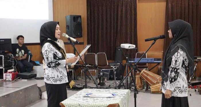 Ketua TP. PKK Provinsi Lampung Lantik Ibunda Guru Kota Metro, Tegaskan Komitmen Perkuat Ekosistem Pendidikan Berkarakter