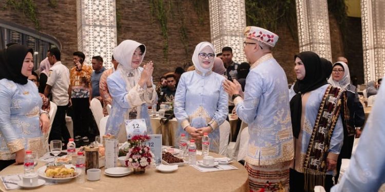Gubernur Rahmat Mirzani Djausal Hadiri Gala Dinner Apeksi Outlook 2025-2026 yang diikuti Lebih dari 50 Wali Kota se-Indonesia.