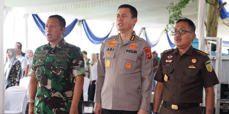 Danrem 043/Gatam Hadiri Panen Raya dan Pengumuman Swasembada Pangan Nasional