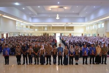 Ribuan Pelajar SMP Bandar Lampung Ikuti Apel Besar Satgas Retina Angkatan Ke II