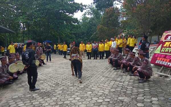 Kuntau Warnai Musda Golkar