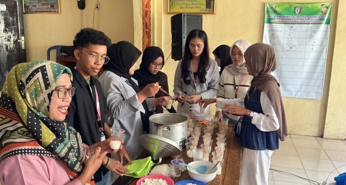 Mahasiswa KKN Gelar Sosmocaf, Dorong Hilirisasi Singkong Melalui Inovasi Tepung Mocaf