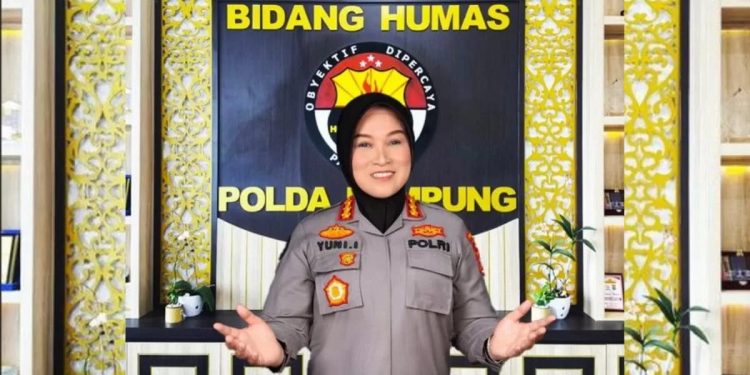 Dukung Gerakan Indonesia ASRI, Personel Polda Lampung Gelar Kurve Bersama