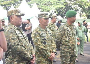 Danrem 043/Gatam Hadiri Pembukaan Bazar Ramadhan Kodam XXI/Radin Inten di Lapangan Saburai