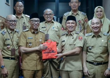 Gubernur Rahmat Mirzani Djausal Sambut Baik Pemaparan Pembangunan Kabupaten Lampung Barat
