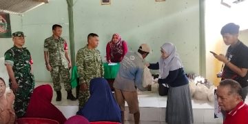Kodim 0410/KBL Berkolaborasi dengan Yayasan Bakrie Amanah, Menggelar Pembagian Bingkisan kepada Kaum Dhuafa