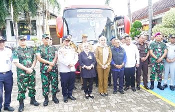 Irdam XXI/Raden Inten Hadiri Pelepasan Mudik Gratis Kereta Api dan Bus Tahun 2026