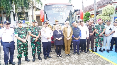 Irdam XXI/Raden Inten Hadiri Pelepasan Mudik Gratis Kereta Api dan Bus Tahun 2026