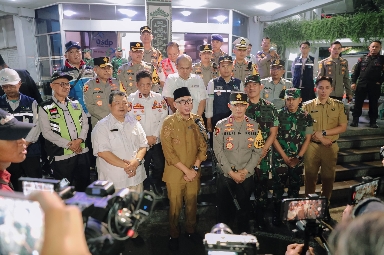 Gubernur Mirza Bersama Unsur Forkopimda Pantau Pengamanan Arus Mudik Idulfitri 1447 H di Pelabuhan Bakauheni