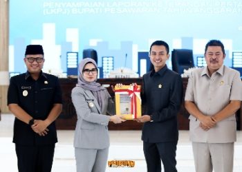 Bupati Pesawaran Sampaikan LKPJ Tahun Anggaran 2025 dalam Rapat Paripurna DPRD