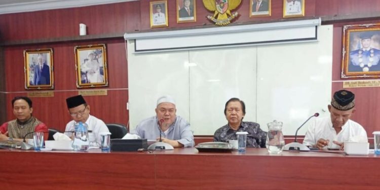 Raker, Harapan Ketua PERTI Lampung dalam Kebersamaan di Meja Iftar