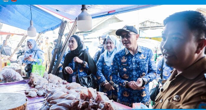 Turun ke Pasar Jati Agung, Wabup Syaiful Pastikan Stok Aman dan Harga Terkendali
