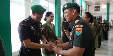 Danrem 043/Gatam Hadiri Tradisi Satuan dan Sertijab Pejabat Kodam XXI/RI