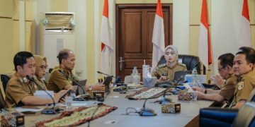 Wagub Jihan Nurlela Pimpin Rapat Evaluasi Program Prioritas Desaku Maju