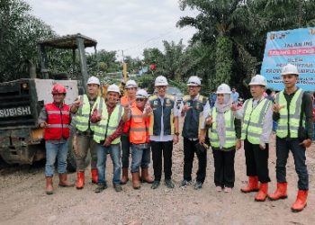 Gubernur Mirza Realisasikan Perbaikan Ruas Jalan Kasui–Air Ringkih di Way Kanan