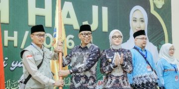 Gubernur Mirza dan Wagub Jihan Lepas Keberangkatan Jemaah Haji Kloter 7 Asal Bandarlampung