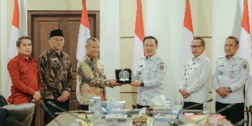 Sekdaprov Marindo Kurniawan Terima Kunjungan Pimpinan Ombudsman RI Fikri Yasin dan Jajaran Perwakilan Lampung