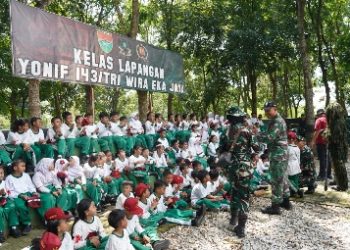 Perkuat Karakter Siswa, Ibu Abrita Kumarri Dewi Buka LDK di Mayonif 143/TWEJ: Dari Pengenalan Alutsista hingga Outbound