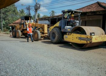 DPRD Lampung Kawal Perbaikan Jalan 1,3 Km Metro–Wates