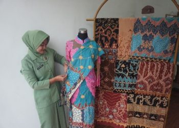 Menenun Identitas, Memadukan Tradisi: Inovasi Batik Tapis dalam Sentuhan Modern