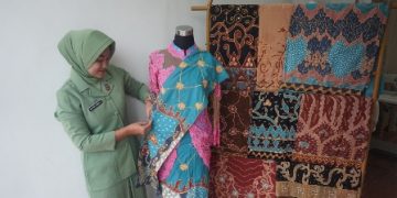 Menenun Identitas, Memadukan Tradisi: Inovasi Batik Tapis dalam Sentuhan Modern